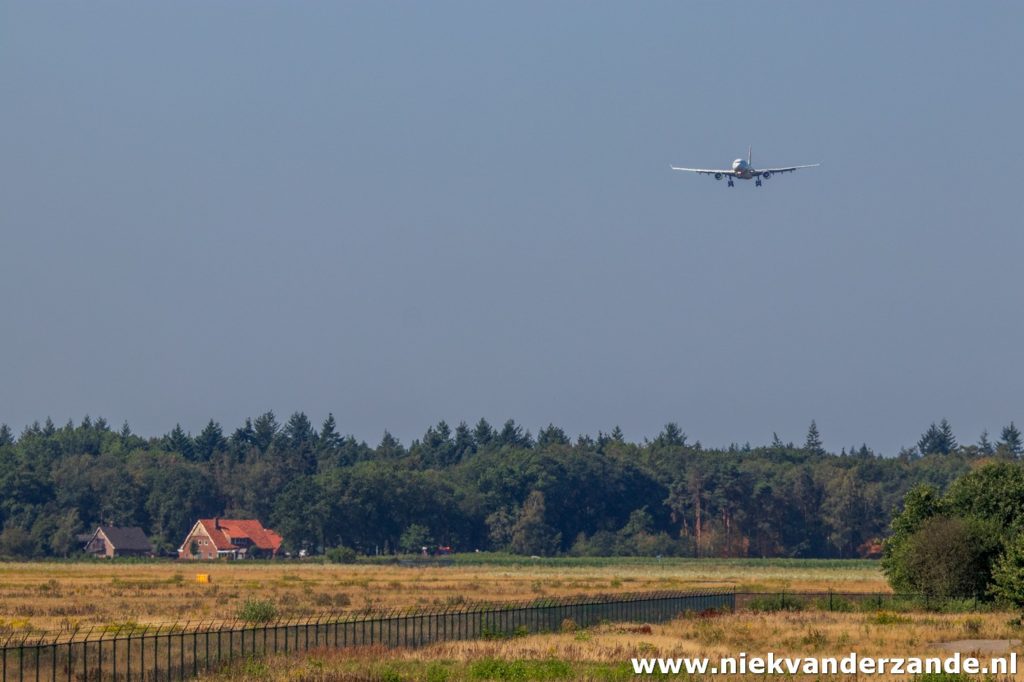 Airbus 330-223 CS-TOI