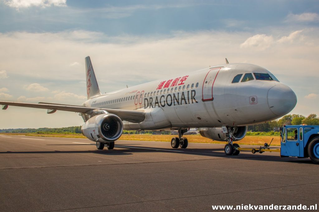 Dragonair Airbus 320 B-HSI